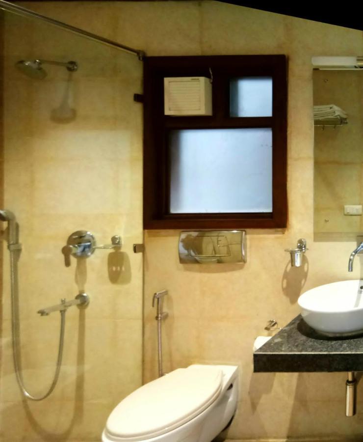 Uds Villa Scandinavian B&B - Next To Vfs Nueva Delhi Exterior foto