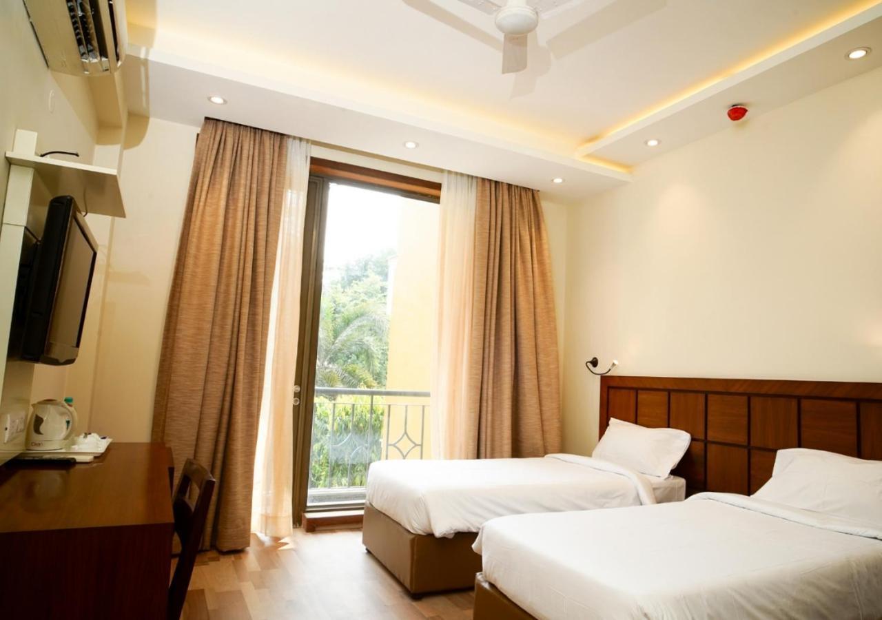 Uds Villa Scandinavian B&B - Next To Vfs Nueva Delhi Exterior foto
